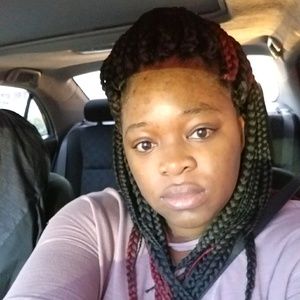 Meet your Posher, Candace